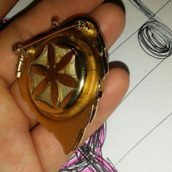 Vintage AVON golden perfume brooch - Picture 8 of 8